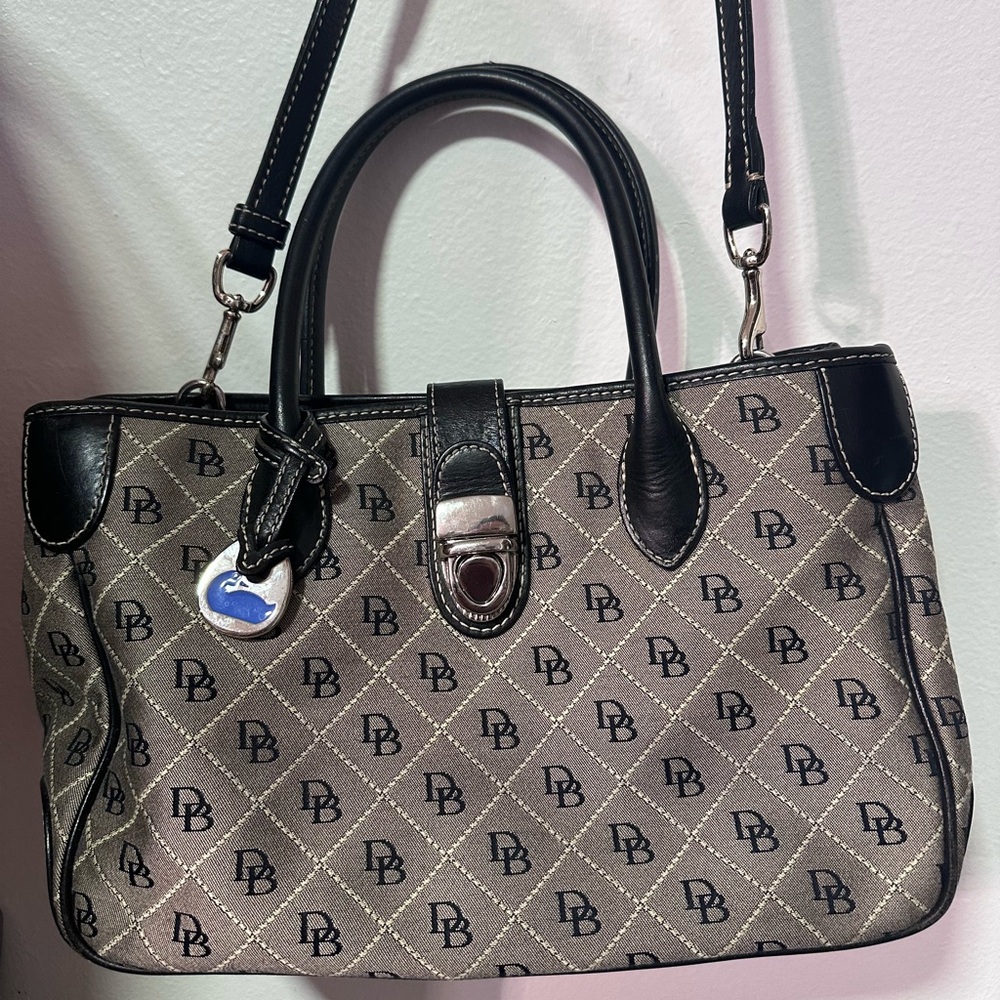 Vintage Dooney & Bourke bag